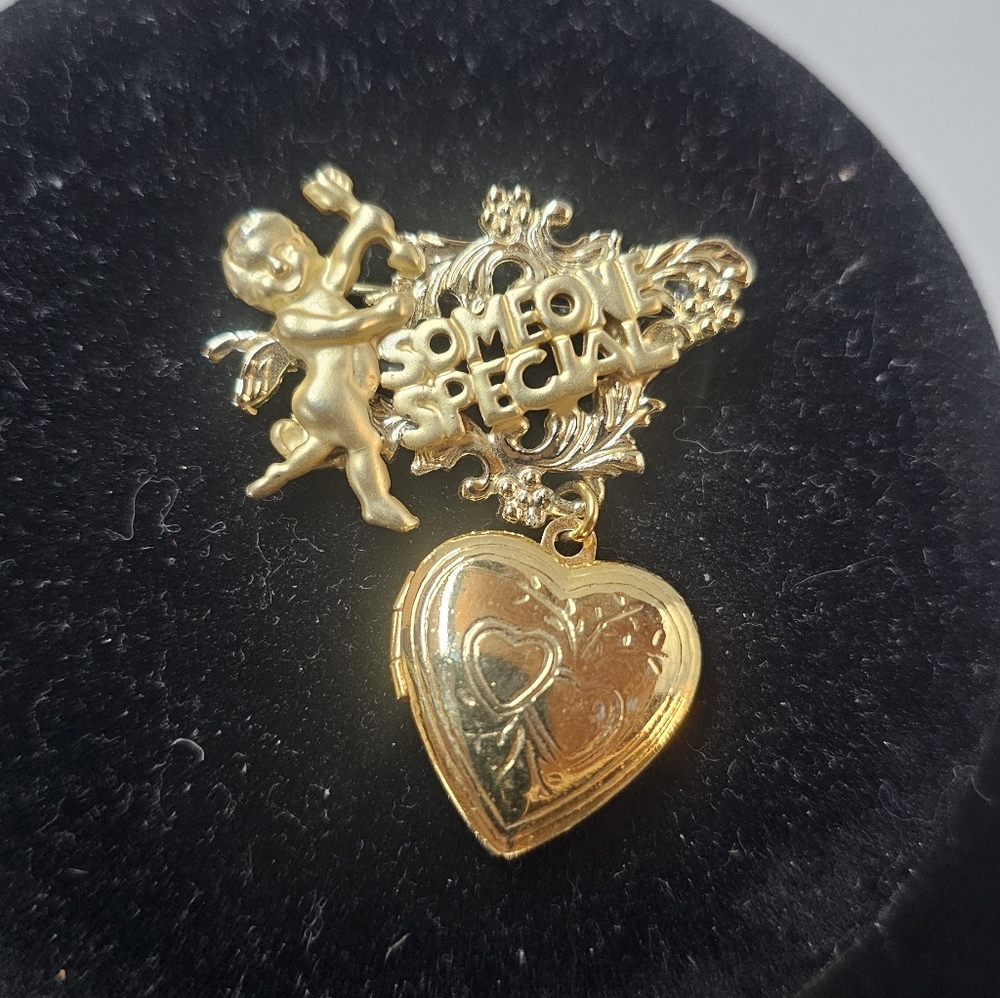 Vintage cherub angel "Someone Special" heart locket dangle brooch